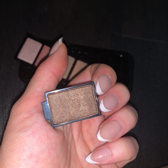 Buxom customizable eyeshadow palette - Picture 5 of 5